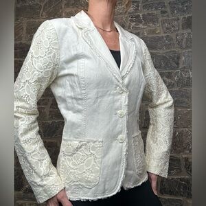 Sundance Blazer Off-White Lace and Cotton/Linen,  Button Closure, Pockets size 8